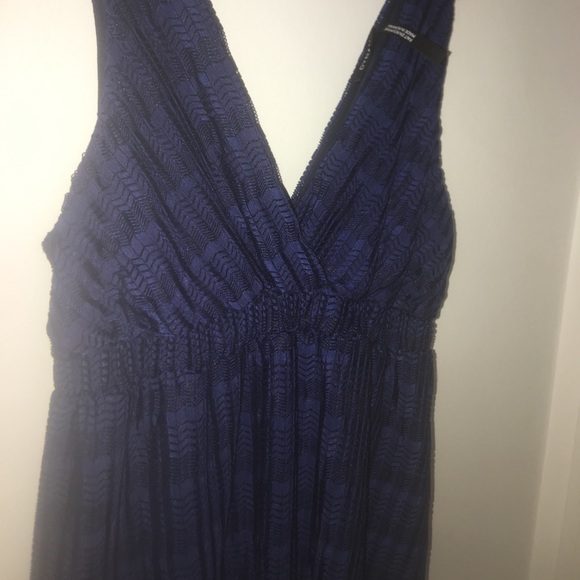 Blue tank top - Picture 2 of 3